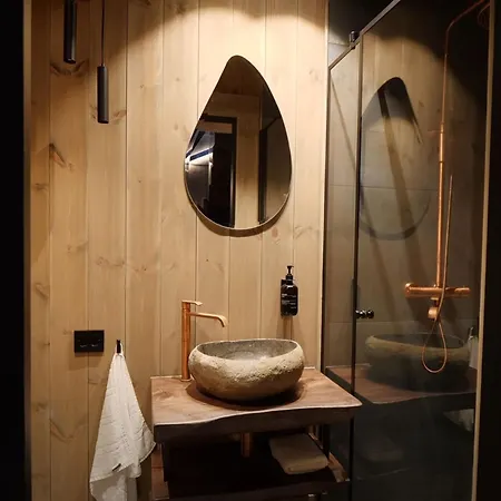 Apartment Modern Close To Ski Lift